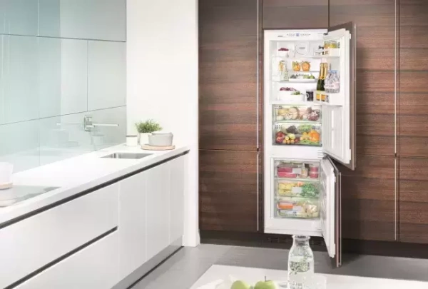 Холодильник Liebherr ICBS 3324