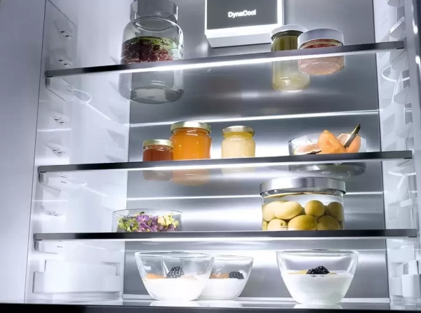 Встраиваемый холодильник Miele K 7797 C R