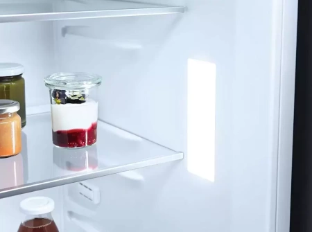 Встраиваемый холодильник Miele K 7115 E