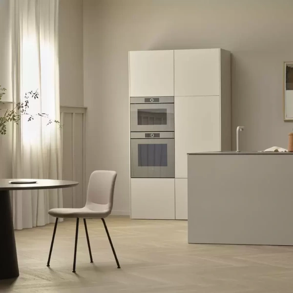 Встраиваемая пароварка V-ZUG CombiSteamer V6000 45F CS6T-23033 черное стекло